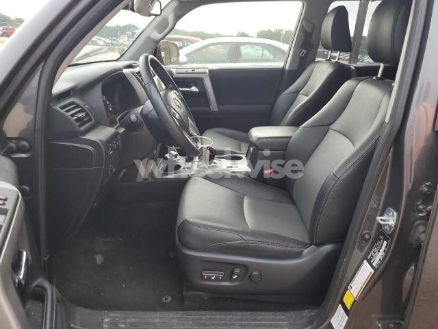 Photo 7 of 2022 TOYOTA 4RUNNER SR5/SR5 PREMIUM (VIN JTENU5JR0N6007731)
