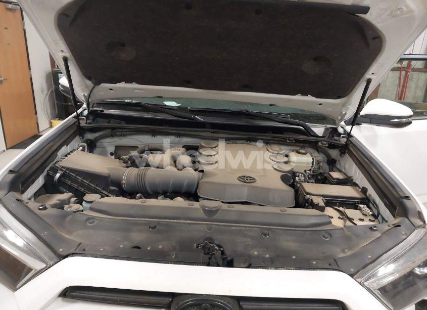 Photo 10 of 2022 Toyota 4runner SR5 PREMIUM (VIN JTENU5JR1N6056873)