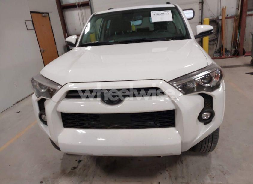 Photo 13 of 2022 Toyota 4runner SR5 PREMIUM (VIN JTENU5JR1N6056873)