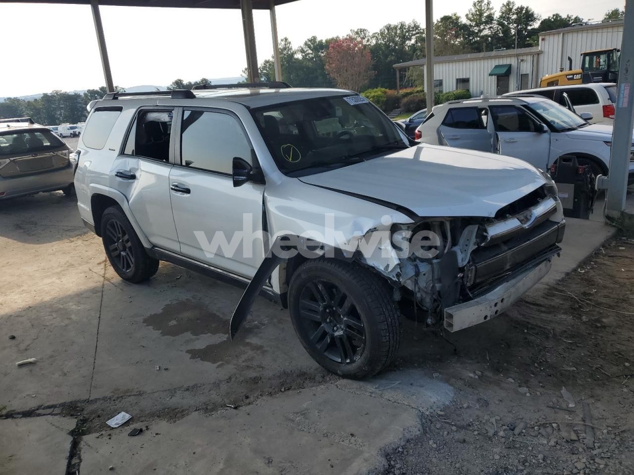 Photo 4 of 2021 TOYOTA 4RUNNER NIGHT SHADE (VIN JTENU5JR1N6064004)