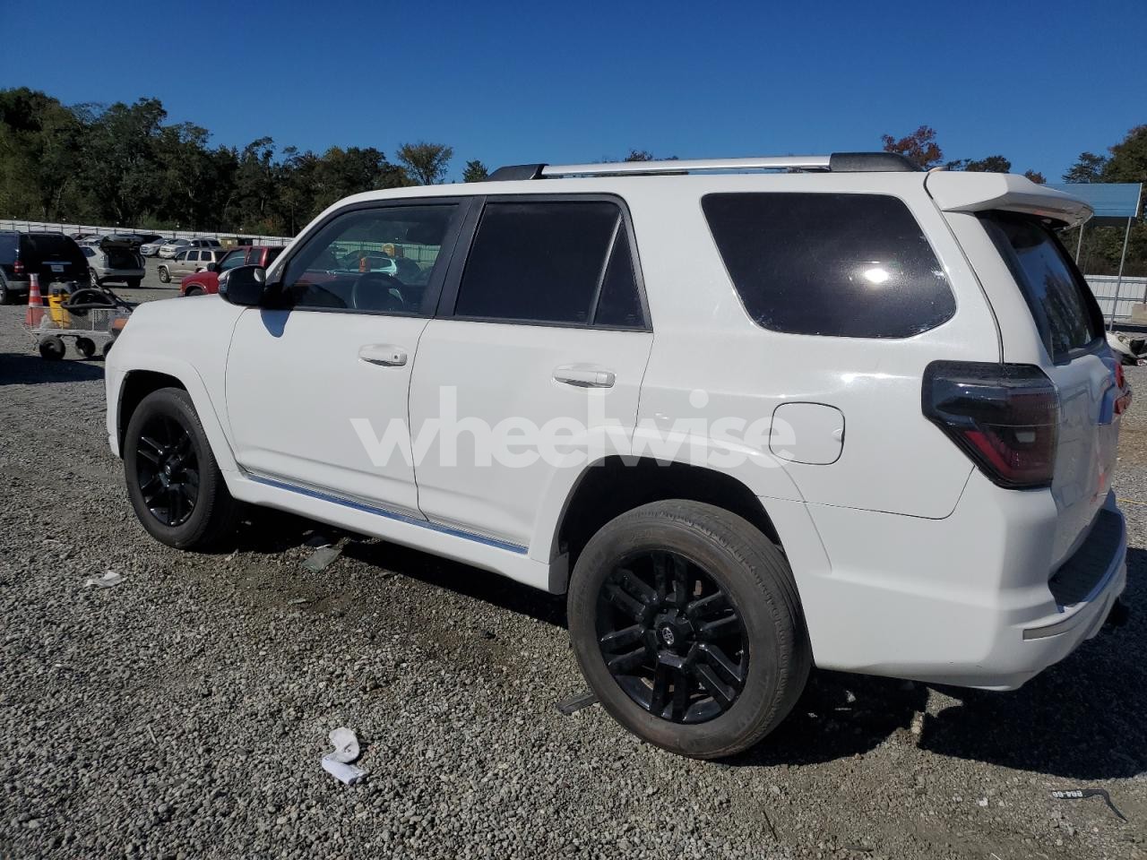 Photo 2 of 2021 TOYOTA 4RUNNER SR5/SR5 PREMIUM (VIN JTENU5JR2M5949543)