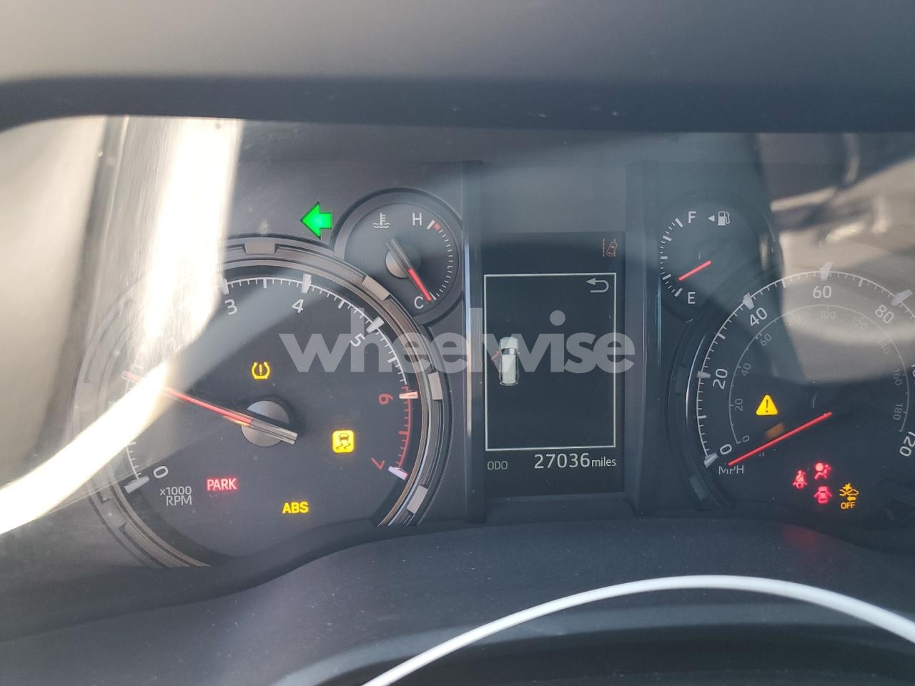 Photo 8 of 2021 TOYOTA 4RUNNER SR5/SR5 PREMIUM (VIN JTENU5JR2M5949543)