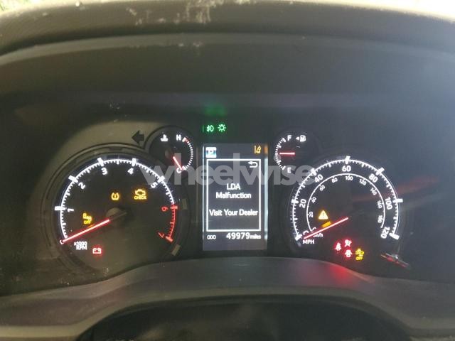 Photo 2 of 2022 TOYOTA 4RUNNER SR5/SR5 PREMIUM (VIN JTENU5JR2N6042769)