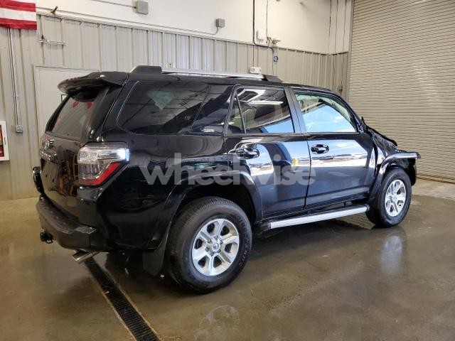 Photo 4 of 2022 TOYOTA 4RUNNER SR5/SR5 PREMIUM (VIN JTENU5JR2N6042769)