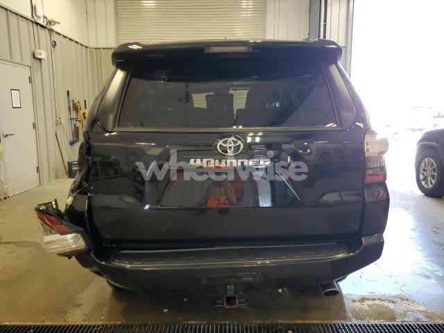Photo 5 of 2022 TOYOTA 4RUNNER SR5/SR5 PREMIUM (VIN JTENU5JR2N6042769)