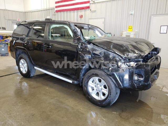 Photo 9 of 2022 TOYOTA 4RUNNER SR5/SR5 PREMIUM (VIN JTENU5JR2N6042769)