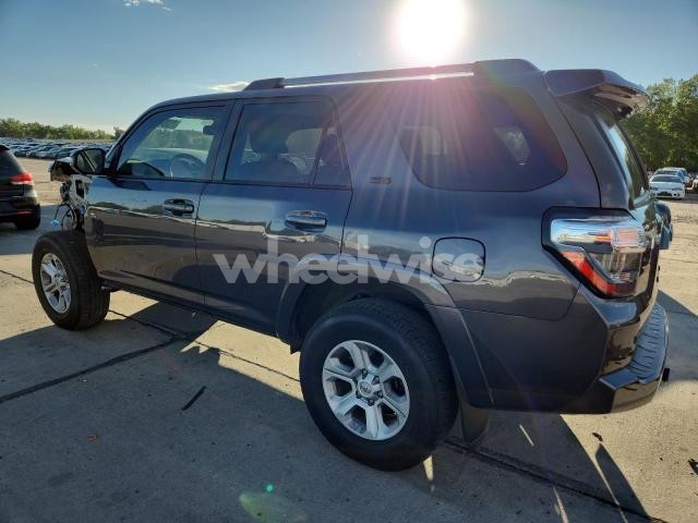 Photo 6 of 2023 TOYOTA 4RUNNER SE N/A (VIN JTENU5JR2P6105145)