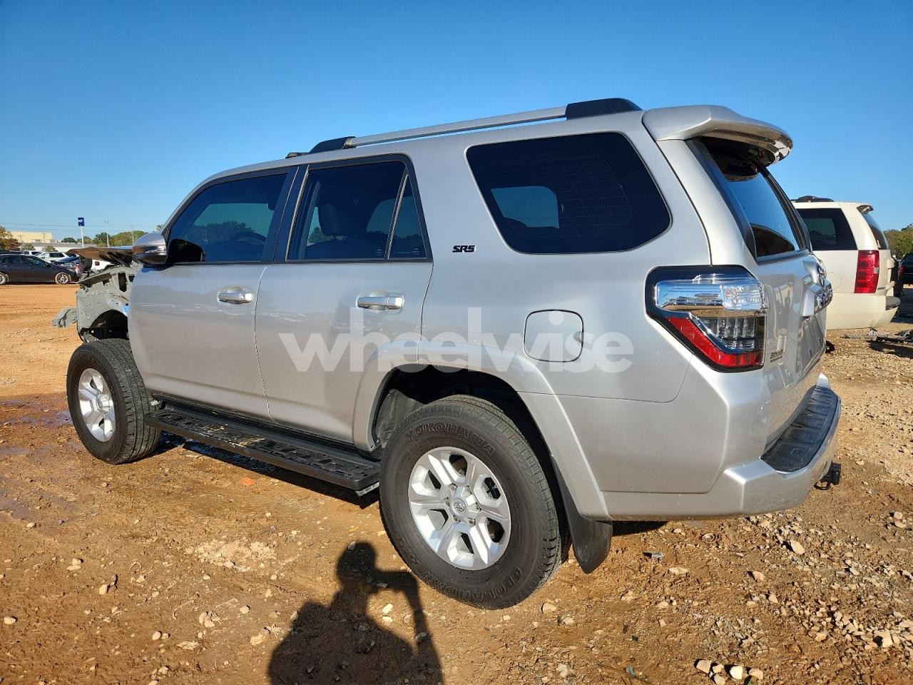 Photo 2 of 2021 TOYOTA 4RUNNER SR5/SR5 PREMIUM (VIN JTENU5JR3M5929169)