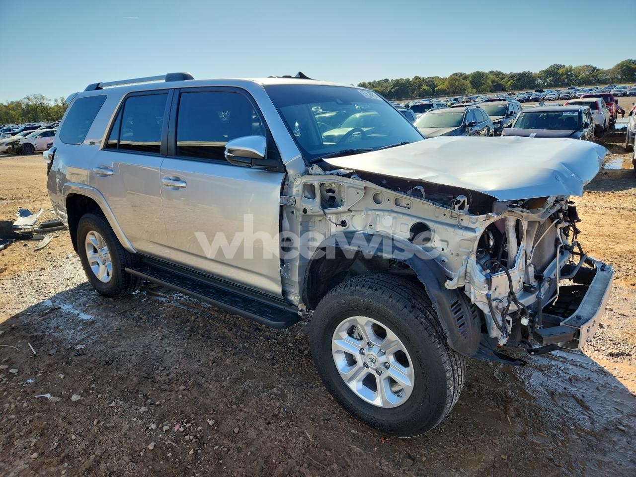 Photo 4 of 2021 TOYOTA 4RUNNER SR5/SR5 PREMIUM (VIN JTENU5JR3M5929169)