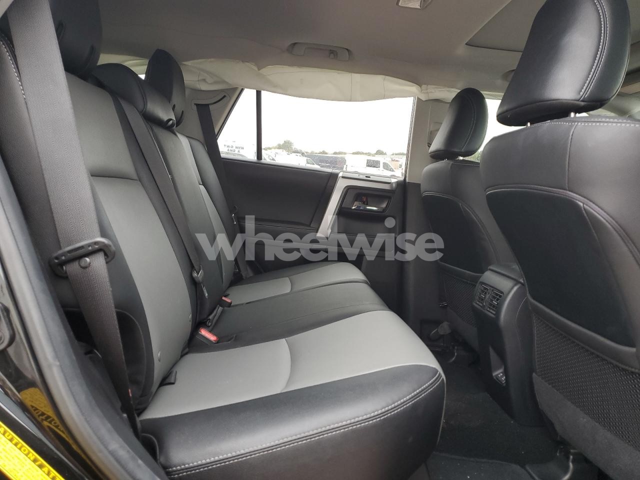 Photo 11 of 2022 TOYOTA 4RUNNER SR5/SR5 PREMIUM (VIN JTENU5JR4N6019848)