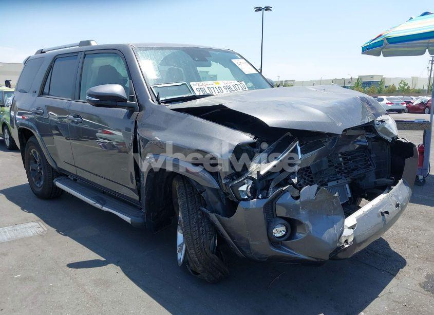 2022 Toyota 4runner SR5 PREMIUM (VIN JTENU5JR4N6058553) main photo