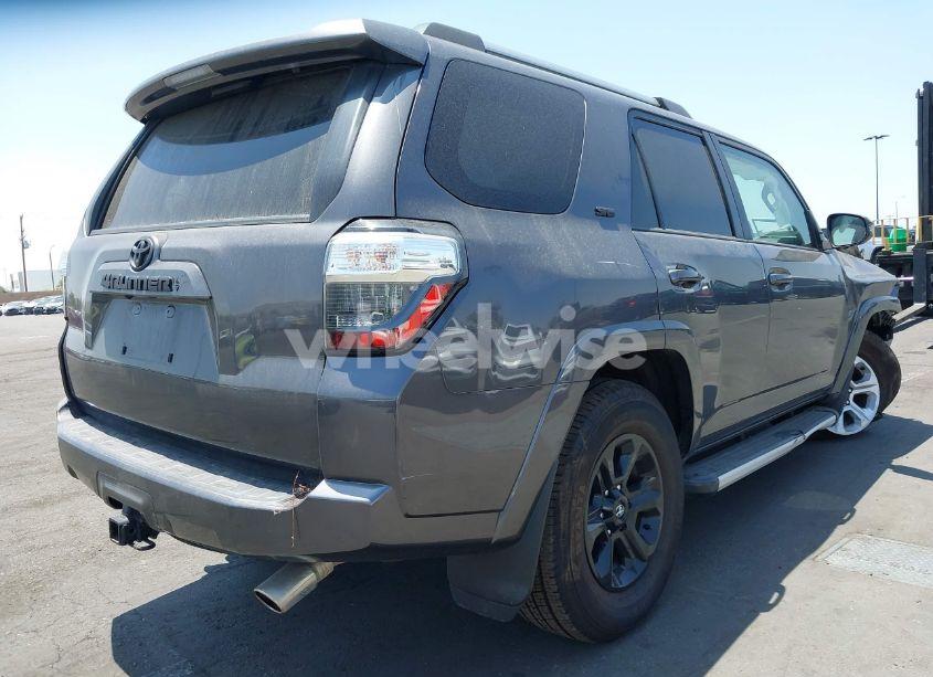 Photo 4 of 2022 Toyota 4runner SR5 PREMIUM (VIN JTENU5JR4N6058553)