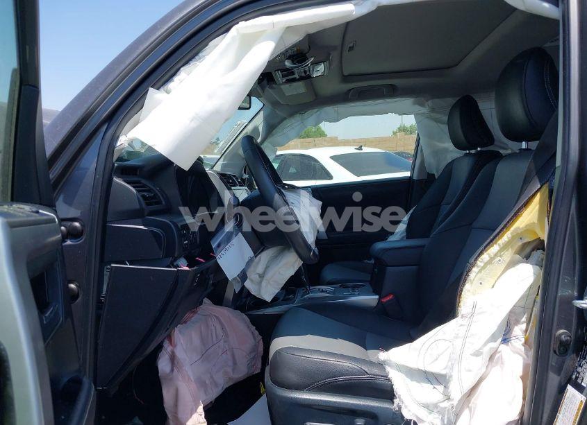 Photo 5 of 2022 Toyota 4runner SR5 PREMIUM (VIN JTENU5JR4N6058553)