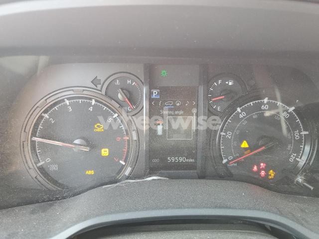 Photo 10 of 2021 TOYOTA 4RUNNER SR5/SR5 PREMIUM (VIN JTENU5JR6M5882350)