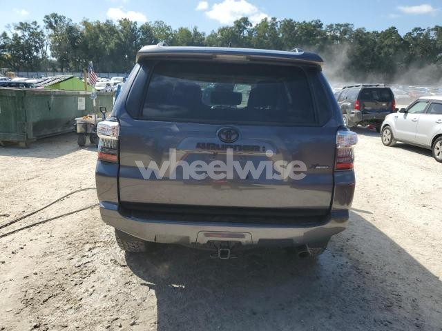 Photo 6 of 2022 TOYOTA 4RUNNER SR5/SR5 PREMIUM (VIN JTENU5JR7N6029239)