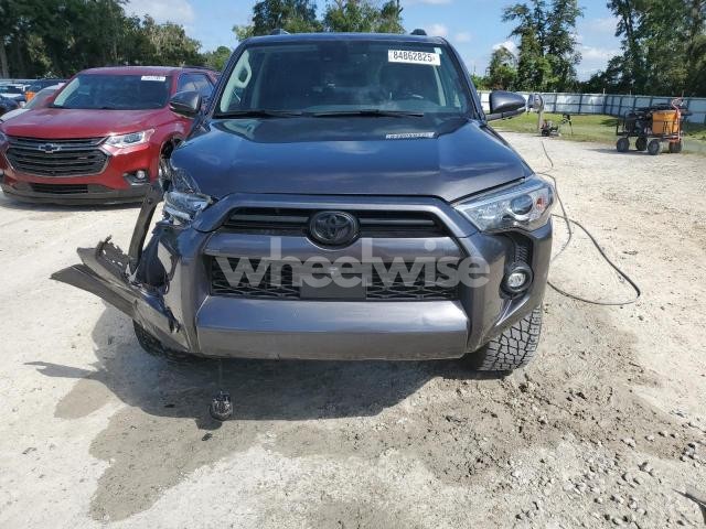 Photo 7 of 2022 TOYOTA 4RUNNER SR5/SR5 PREMIUM (VIN JTENU5JR7N6029239)