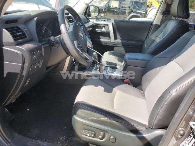 Photo 9 of 2022 TOYOTA 4RUNNER SR5/SR5 PREMIUM (VIN JTENU5JR7N6029239)