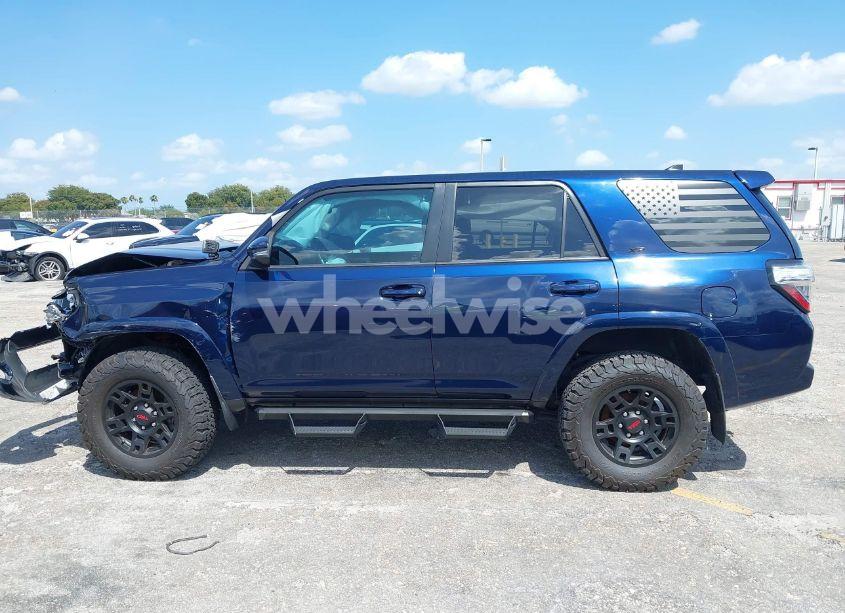 Photo 14 of 2022 Toyota 4runner SR5 PREMIUM (VIN JTENU5JR7N6030990)