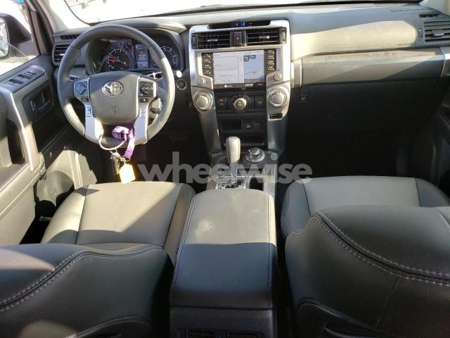 Photo 6 of 2024 TOYOTA 4RUNNER SR5/SR5 PREMIUM (VIN JTENU5JR7R6290294)