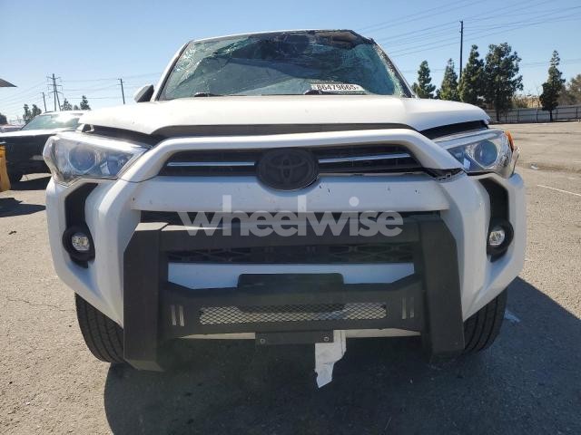 Photo 3 of 2022 TOYOTA 4RUNNER SR5/SR5 PREMIUM (VIN JTENU5JR8N6023076)