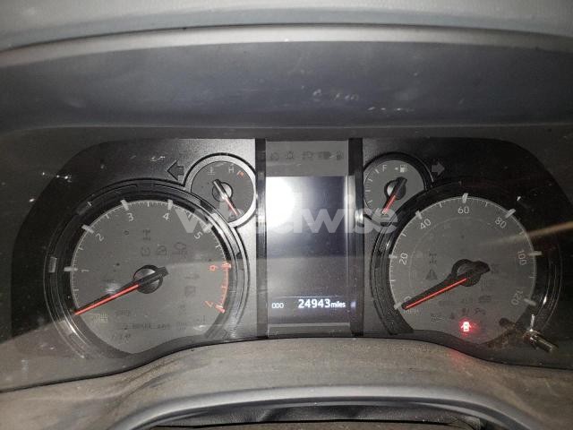Photo 7 of 2024 TOYOTA 4RUNNER SR5/SR5 PREMIUM (VIN JTENU5JR8R6256817)