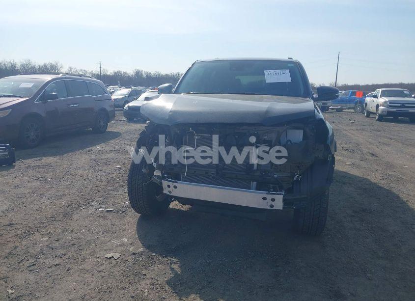 Photo 13 of 2024 Toyota 4runner SR5 PREMIUM (VIN JTENU5JRXR6278088)