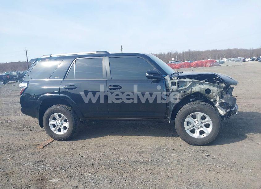 Photo 14 of 2024 Toyota 4runner SR5 PREMIUM (VIN JTENU5JRXR6278088)