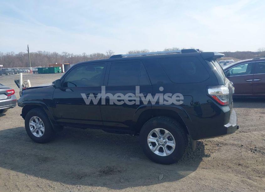 Photo 15 of 2024 Toyota 4runner SR5 PREMIUM (VIN JTENU5JRXR6278088)