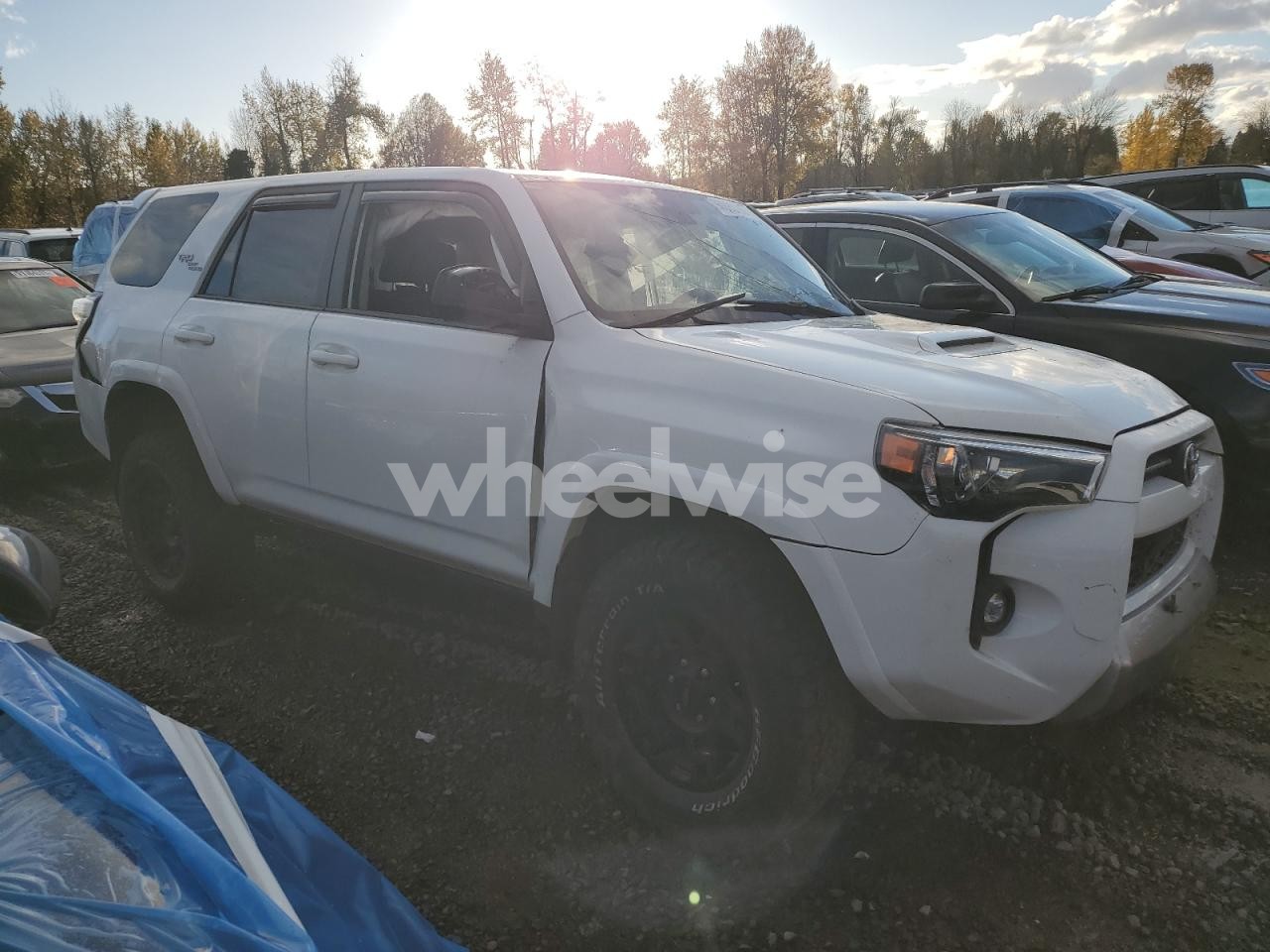 Photo 4 of 2021 TOYOTA 4RUNNER SR5/SR5 PREMIUM (VIN JTEPU5JR3M5853414)
