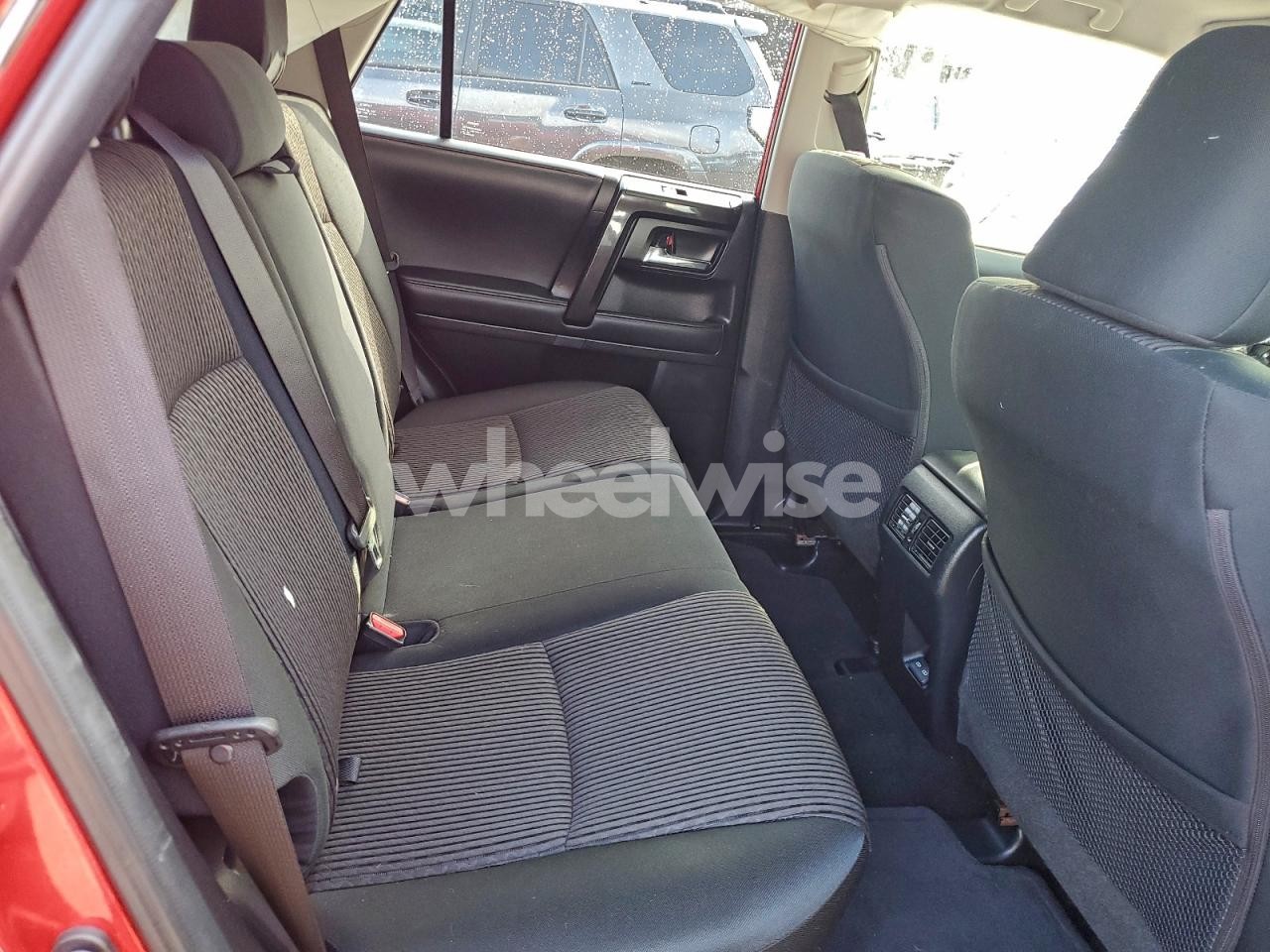 Photo 10 of 2024 TOYOTA 4RUNNER SR5/SR5 PREMIUM (VIN JTEPU5JR3R6279303)