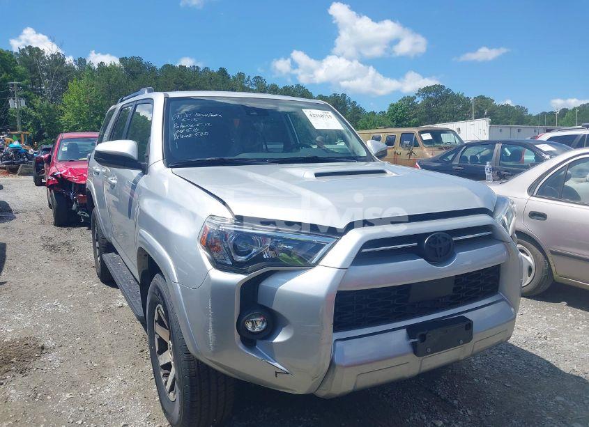 2024 Toyota 4runner TRD OFF ROAD (VIN JTEPU5JR7R6256199) main photo