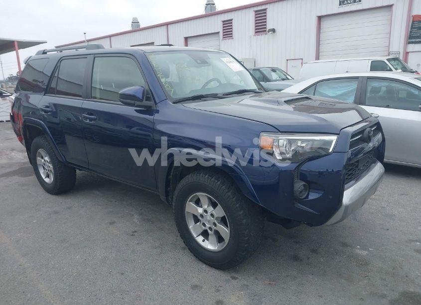 2022 Toyota 4runner TRD OFF ROAD (VIN JTEPU5JR9N6051736) main photo
