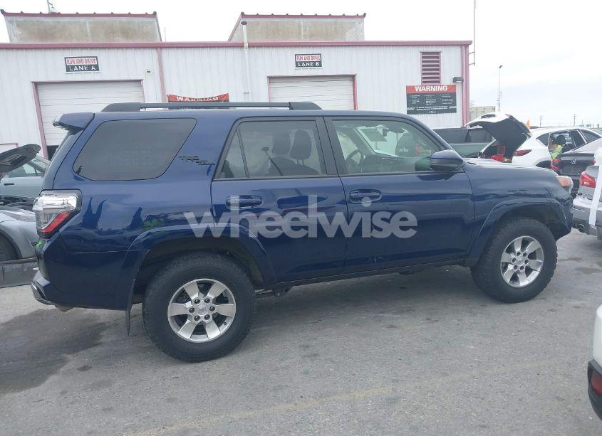 Photo 13 of 2022 Toyota 4runner TRD OFF ROAD (VIN JTEPU5JR9N6051736)