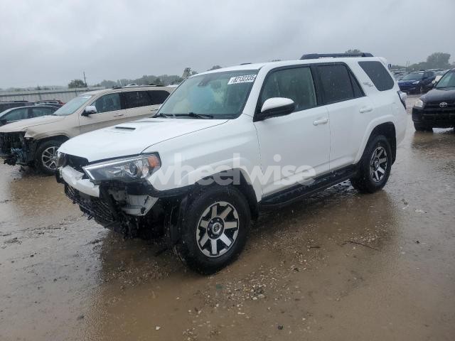 Photo 12 of 2021 TOYOTA 4RUNNER SR5/SR5 PREMIUM (VIN JTEPU5JRXM5869139)