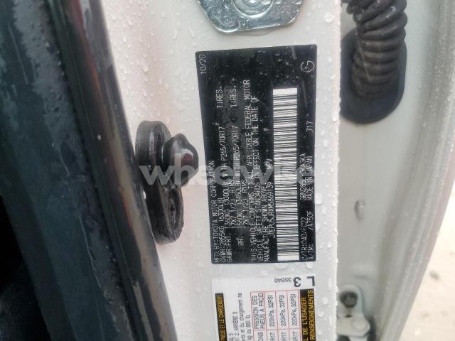 Photo 4 of 2021 TOYOTA 4RUNNER SR5/SR5 PREMIUM (VIN JTEPU5JRXM5869139)