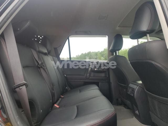 Photo 3 of 2023 TOYOTA 4RUNNER SE N/A (VIN JTERU5JR2P6154833)