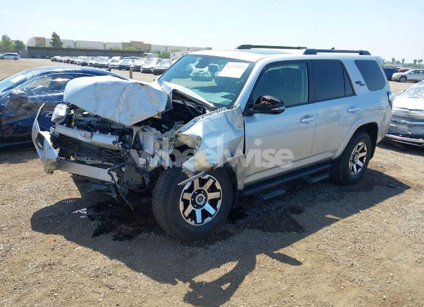 Photo 2 of 2024 Toyota 4runner TRD OFF ROAD PREMIUM (VIN JTERU5JR2R6273548)