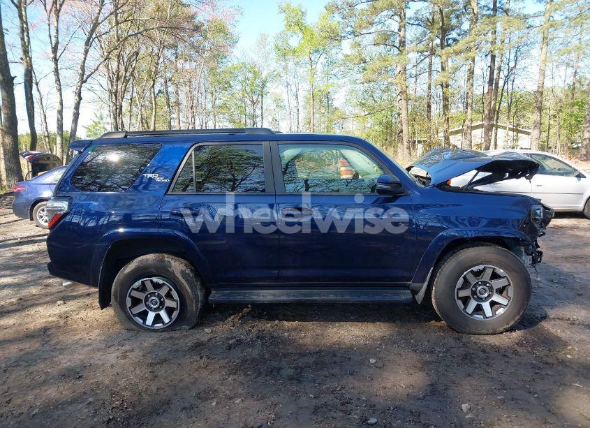 Photo 12 of 2021 Toyota 4runner TRD OFF ROAD PREMIUM (VIN JTERU5JR3M5897552)