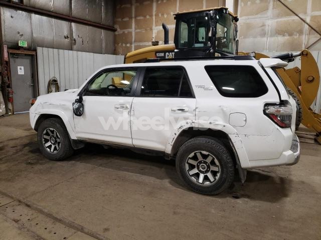 Photo 5 of 2023 TOYOTA 4RUNNER SE N/A (VIN JTERU5JR4P6192581)