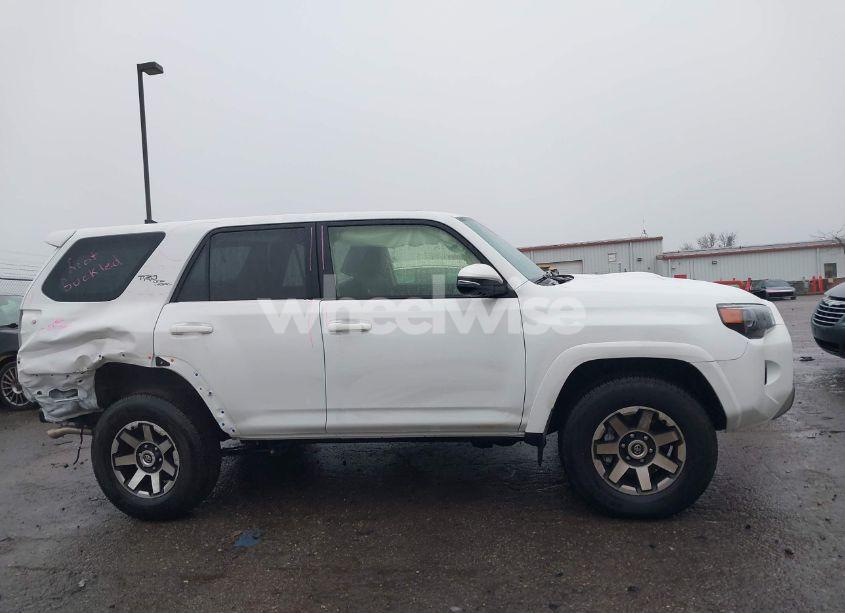 Photo 13 of 2024 Toyota 4runner TRD OFF ROAD PREMIUM (VIN JTERU5JR5R6267713)