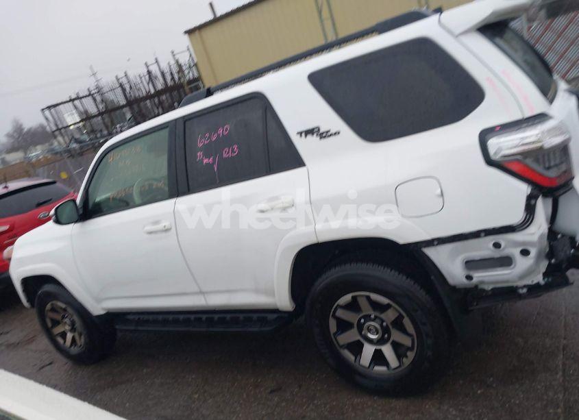 Photo 14 of 2024 Toyota 4runner TRD OFF ROAD PREMIUM (VIN JTERU5JR5R6267713)