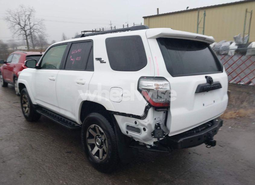 Photo 3 of 2024 Toyota 4runner TRD OFF ROAD PREMIUM (VIN JTERU5JR5R6267713)