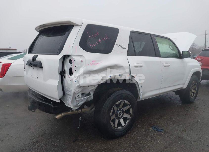 Photo 6 of 2024 Toyota 4runner TRD OFF ROAD PREMIUM (VIN JTERU5JR5R6267713)