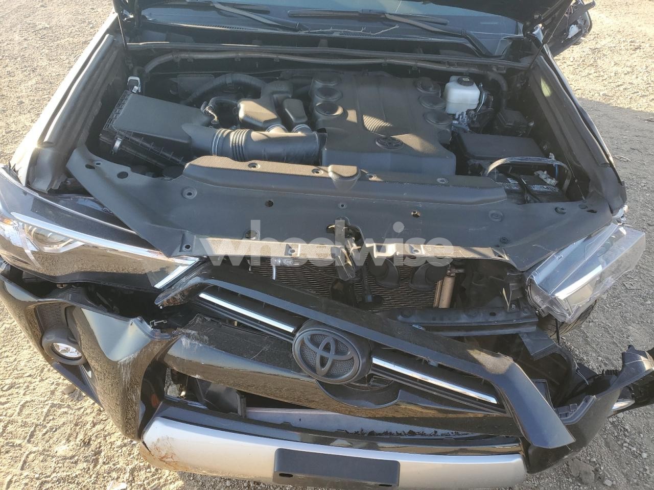 Photo 11 of 2024 TOYOTA 4RUNNER SR5 PREMIUM (VIN JTERU5JR6R6288747)