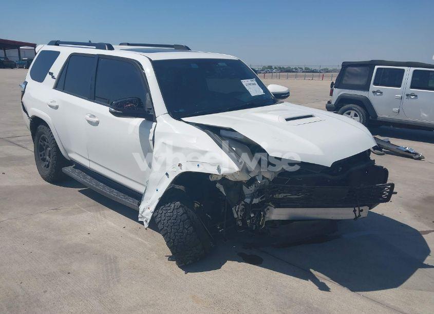 2021 Toyota 4runner TRD OFF ROAD PREMIUM (VIN JTERU5JR7M5860987) main photo