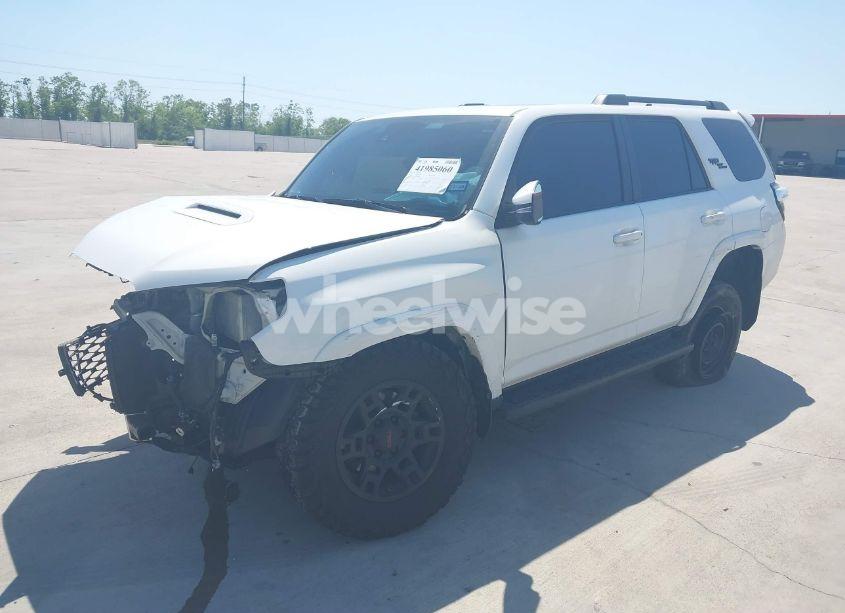 Photo 2 of 2021 Toyota 4runner TRD OFF ROAD PREMIUM (VIN JTERU5JR7M5860987)