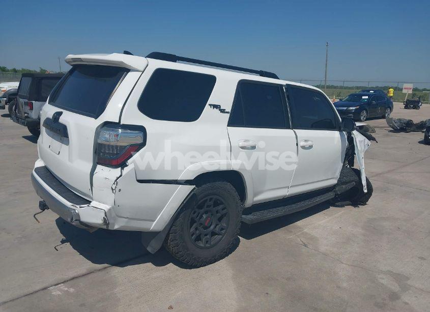 Photo 4 of 2021 Toyota 4runner TRD OFF ROAD PREMIUM (VIN JTERU5JR7M5860987)