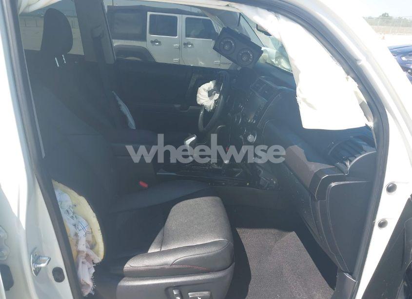 Photo 5 of 2021 Toyota 4runner TRD OFF ROAD PREMIUM (VIN JTERU5JR7M5860987)