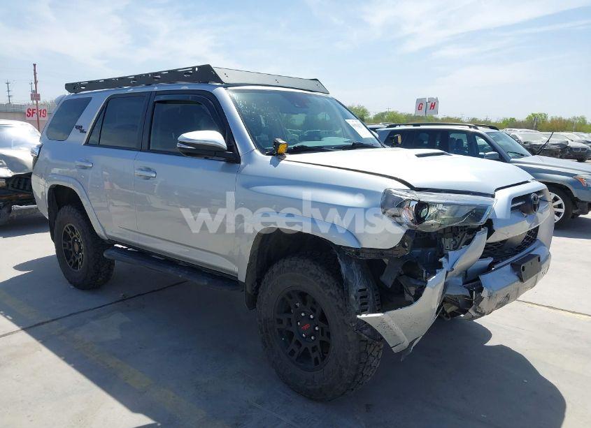 2024 Toyota 4runner TRD OFF ROAD PREMIUM (VIN JTERU5JR7R6256681) main photo