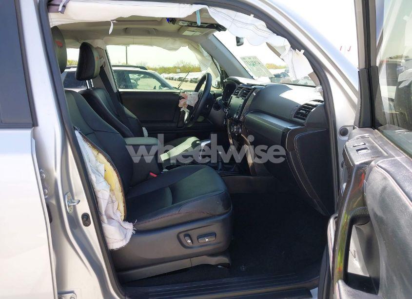 Photo 5 of 2024 Toyota 4runner TRD OFF ROAD PREMIUM (VIN JTERU5JR7R6256681)